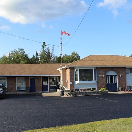 Two Rivers Motel Mattawa 外观 照片