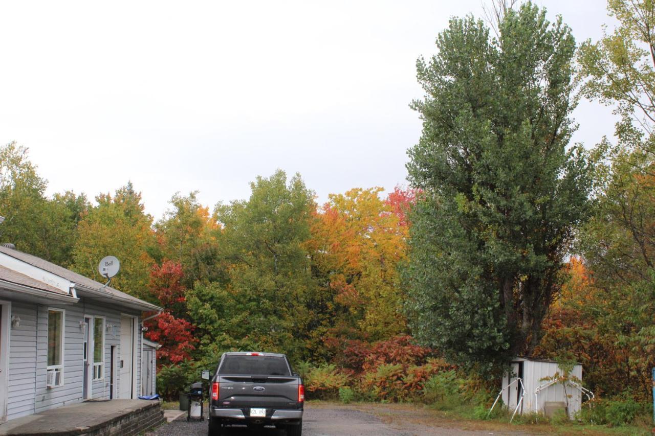 Two Rivers Motel Mattawa 外观 照片